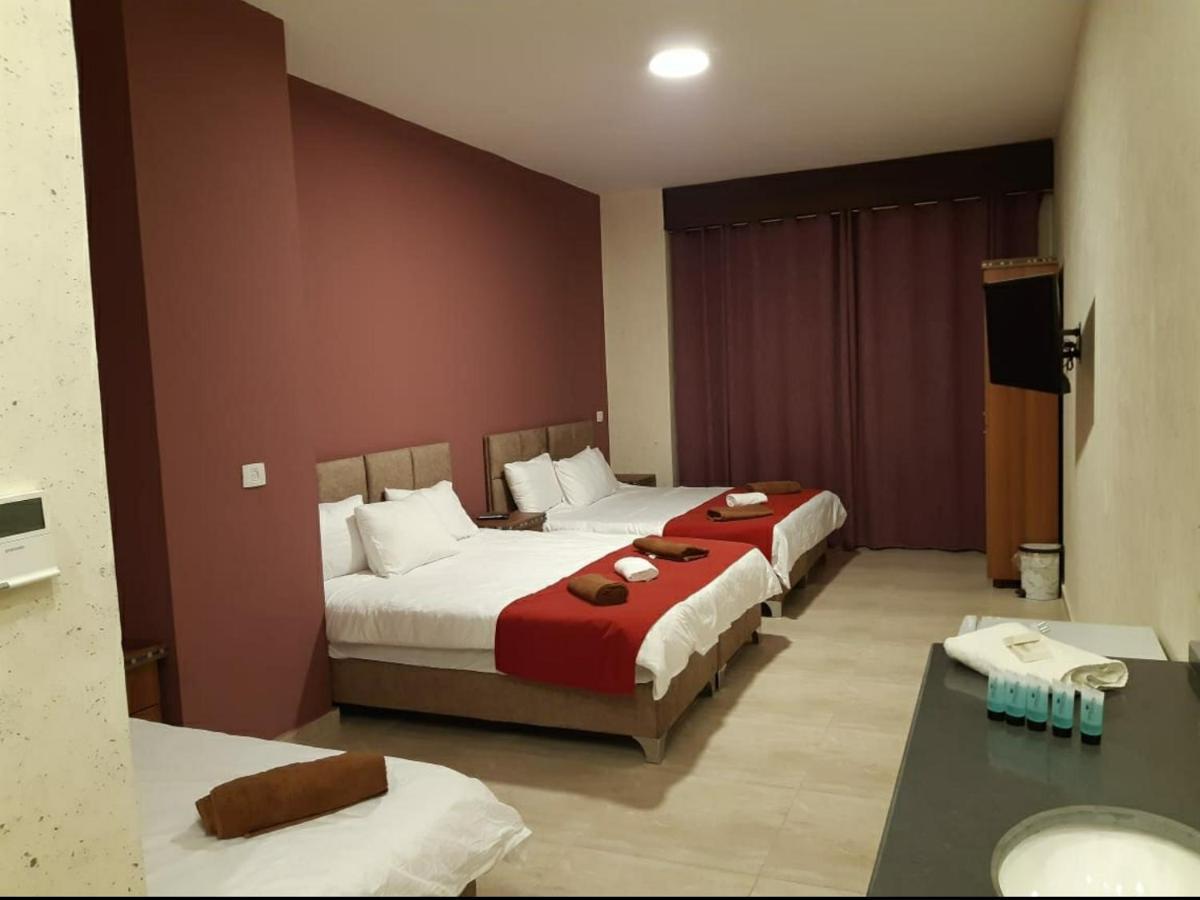 Dolphin Suites Hotel Ιεριχώ Εξωτερικό φωτογραφία