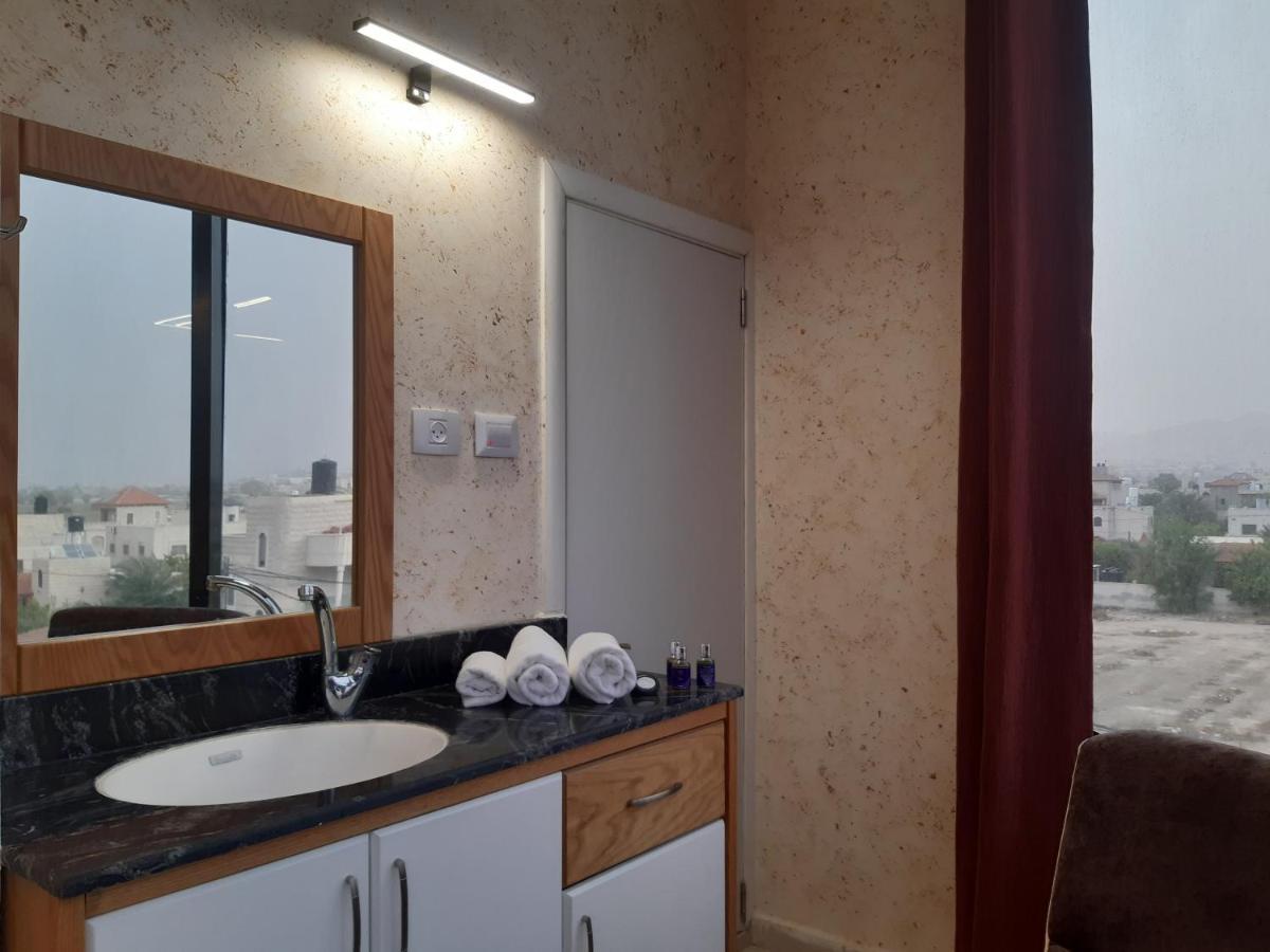 Dolphin Suites Hotel Ιεριχώ Εξωτερικό φωτογραφία